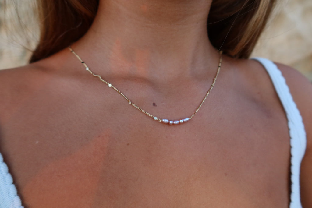 Pink pearled sparkle necklace
