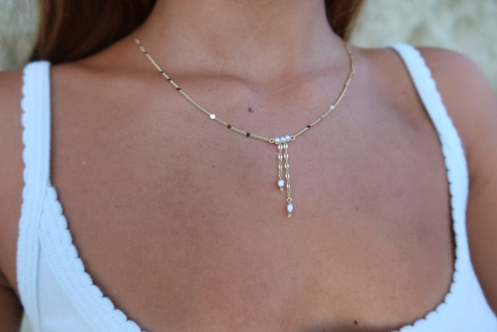 Sparkle hanging pearl necklace