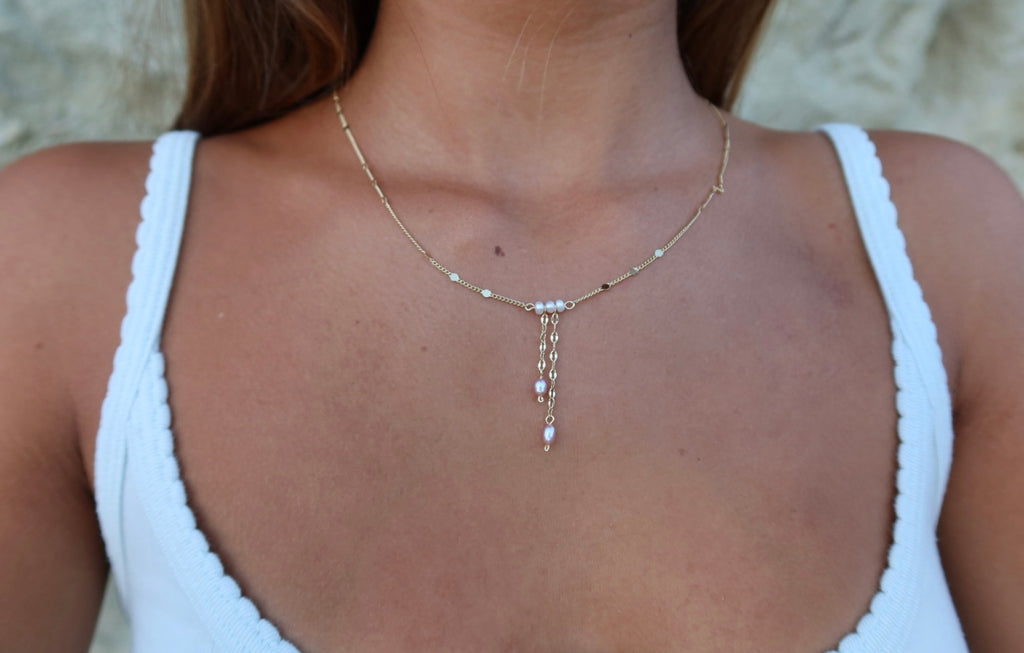 Sparkle hanging pearl necklace