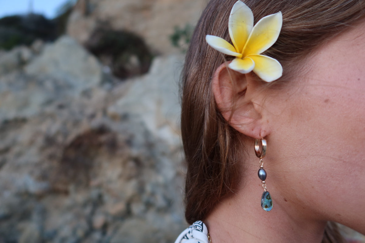 Abalone pearled earrings