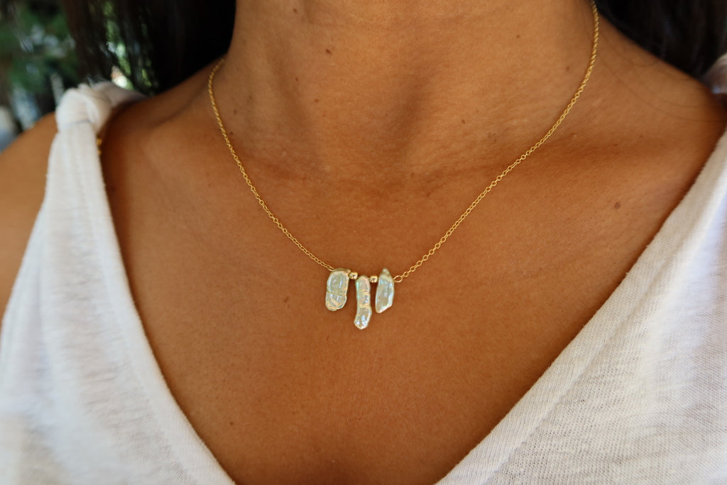 Pastel green pearled necklace