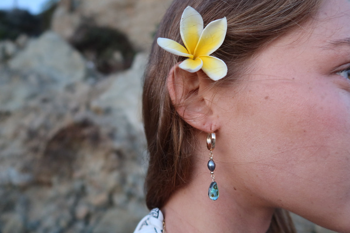 Abalone pearled earrings