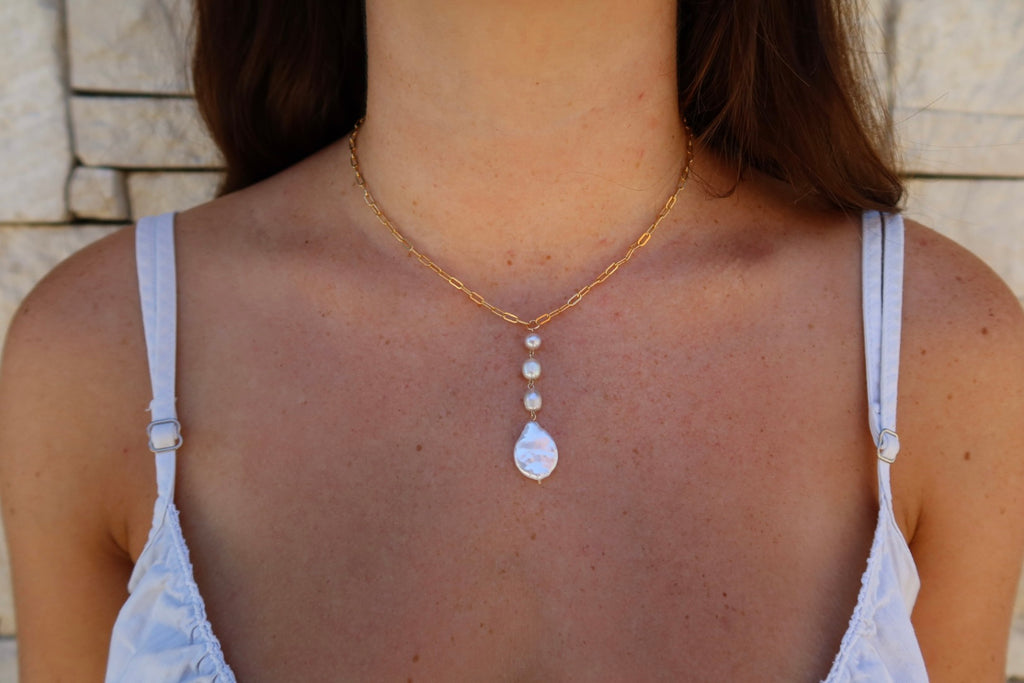 Mermaid tale gold necklace